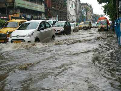 West bengal rain: पश्चिम बंगाल में बारिश... कई इलाके पानी में डूबे... 48 घंटे का अलर्ट जारी