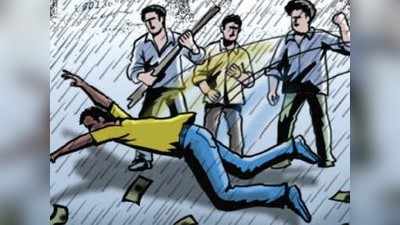 Aurangabad crime : वीटभट्टीवरील माती उचलण्याच्या वाद; टोळक्याने केला पिता-पुत्रावर प्राणघातक हल्ला