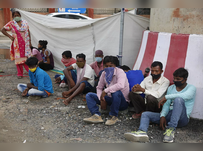 करोनाची तिसरी लाट रोखणं अशक्य, AIIMS प्रमुखांचा इशारा