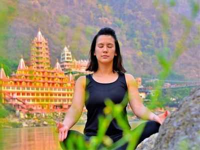 Yoga Day 2021: जिन लड़कियों को पीरियड्स में होता है भयंकर दर्द, उन्‍हें रोज करने चाहिए ये 5 योगासन