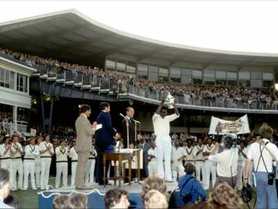 On This Day in 1975 : आज ही के दिन क्रिकेट की दुनिया को मिला था पहला वर्ल्ड चैंपियन, विंडीज ने कंगारुओं को 17 रन से दी मात