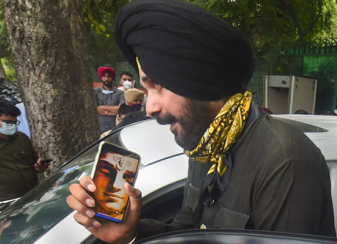 New Delhi: Punjab Congress MLA Navjot Singh Sidhu comes out from Congress &#39;war r...