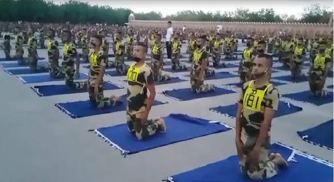 ​1600 जवानों ने किया योगाभ्यास