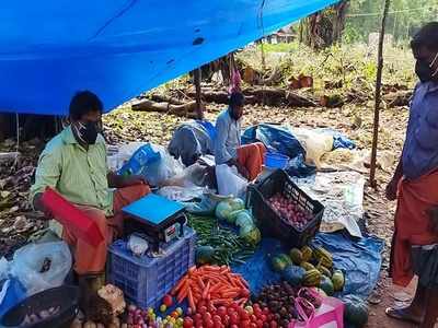 പാതയോരത്തെ തണല്‍ മരങ്ങള്‍ക്ക് കോടാലി വീണു; ഇനി ചെറുവത്തൂരിലെ ആഴ്ച ചന്തകള്‍ ഓര്‍മകളില്‍ മാത്രം, വീഡിയോ