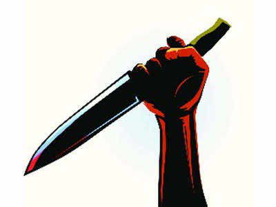 महाराष्ट्र: देरी से घर आए पति ने मांगा खाना, गुस्साई पत्नी ने मारा चाकू, अस्पताल में भर्ती