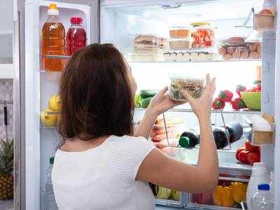 Refrigerators : कूलिंग लोड के हिसाब से  बिजली की खपत को एडजस्ट करते हैं ये बड़ी कपैसिटी वाले Double Door Refrigerator