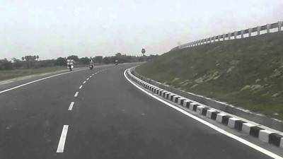 Bihar News : बिहार में बनकर तैयार हुई इस नई सड़क से ट्रैफिक पर बोझ और हुआ कम, जानिए स्टेट हाईवे 102 के बारे में