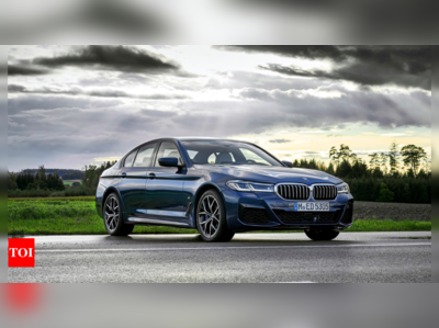 BMW 5 Series 2021: लग्जरी सेडान कारची नवीन सीरिज भारतात लाँच, किंमत ६२.९ लाखांपासून सुरू