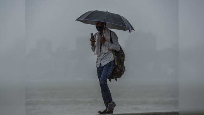 Monsoon 2021 Live Updates: दिल्ली-एनसीआर में रविवार को हल्की बारिश के आसार