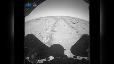 China Mars Tianwen-1 Mission: चीन के ऐतिहासिक Zhurong रोवर की भेजी तस्वीरों में दिखी मंगल ग्रह की जमीन