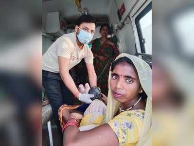 हरदोईः अस्पताल जाते समय इमरजेंसी में महिला की ऐंबुलेंस में ही हुई डिलिवरी, जच्चा-बच्चा सुरक्षित