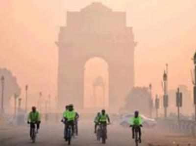 दिल्ली- एनसीआर में उमस वाली गर्मी से लोग बेहाल, 42 के पार गया पारा, इस दिन हो सकती है बारिश