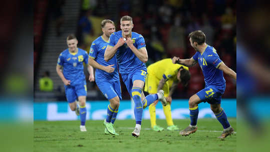 युरो कप: सबस्टिट्यूट खेळाडूने इतिहास घडवला, स्वीडन स्पर्धेबाहेर