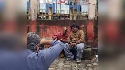 Yogi Babu யோகி பாபுவையும், ராஜேந்திரனையும் போட்டோ எடுப்பது யார்னு தெரியுதா?