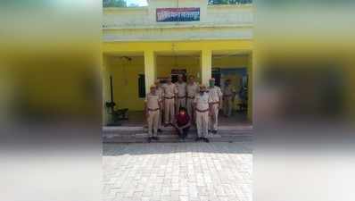 Rajasthan news: हत्या के आरोपी इनामी बदमाश को पुलिस ने किया गिरफ्तार, बिछाया ऐसा नेटवर्क कि फंस गया आरोपी