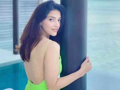 Mehreen Pirzada மாஜி முதல்வர் பேரனுடனான திருமணத்தை நிறுத்திய தனுஷ் பட ஹீரோயின்