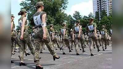આ દેશમાં હાઈ હિલ સેન્ડલ પહેરીને મહિલા સૈનિકોએ કરી પરેડ, લોકોમાં ફેલાયો રોષ