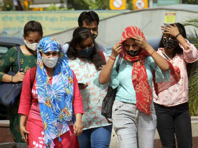 Delhi Weather News: बारिश के थमते ही फिर से सताने लगी गर्मी, अगले 3 दिन भीषण गर्मी