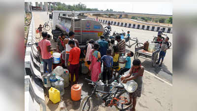 मॉनसून की बेरुखी से दिल्ली के कई हिस्सों में बढ़ गई पानी की किल्लत