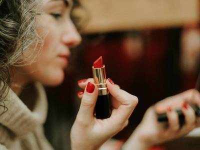 Lipstick For Women : देखें यह 5 बेस्ट लिपस्टिक कलेक्शन, जानें कौनसी लिपस्टिक है आपके लिए बेस्ट