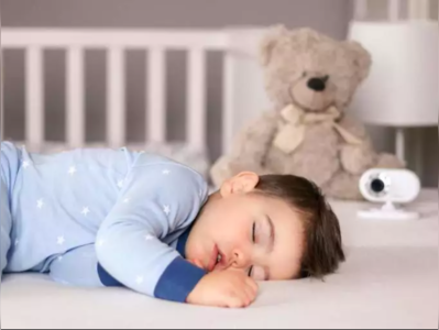 શું તમારું બાળક ઊંઘમાં બબડે છે? આ કોઈ સમસ્યાનો સંકેત છે કે પછી સામાન્ય બાબત છે?