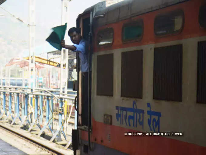 कानपुर-काठगोदाम गरीब रथ