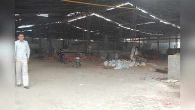 Firozabad News: कोरोना संकट के बाद फिरोजाबाद के चूड़ी कारखानों में लगा ताला, ढाई लाख मजदूर बेरोजगार