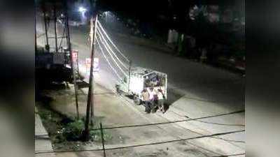 Gorakhpur News: गोरखपुर पुलिस को दौड़ा लेते हैं पशु तस्कर! 10 महीने में 12 बार कर चुके हैं जानलेवा हमला