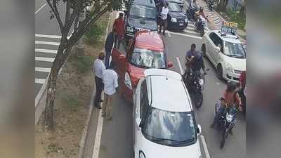 हैदराबादमध्ये एकसाथ धडकल्या सगळ्या कार, Tailgating म्हणजे नेमकं काय? बघा VIDEO