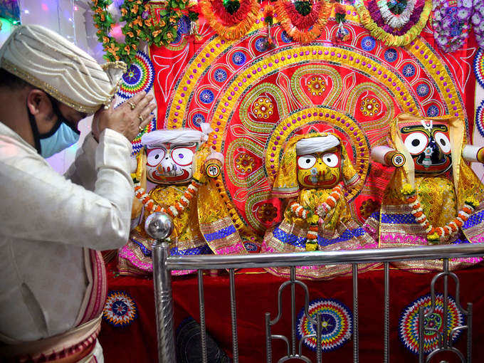 Puri Jagannath Rath Yatra : করোনার আবহে ভক্ত শূন্য রথ যাত্রা, শহর-জুড়ে ১৪৪ ধারা!