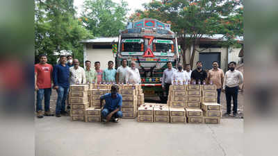 liquor seized in jalgaon: मोठी कारवाई; जळगावात लाखो रुपयांचा विदेशी मद्याचा साठा जप्त