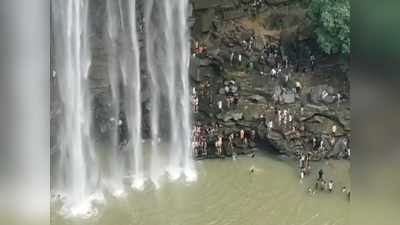 Mirzapur news: 23 दिन में गई 6 सैलानियों की जान... झरनों में नहाते समय हुए हादसे, फिर भी नहीं ले रहे सबक