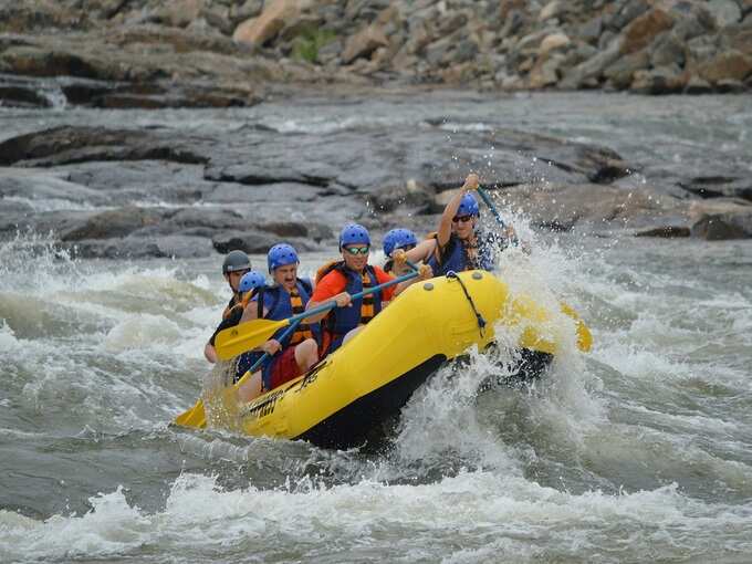 रिवर राफ्टिंग - River Rafting in Bangalore in Hindi