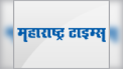 शेतात राबताना अंगावर वीज कोसळल्याने शेतकऱ्याचा जागीच मृत्यू; २ बैलांनीही गमावला जीव