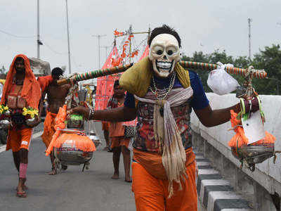 Kanwar Yatra 2021: करोनाकाळात कावड यात्रेला परवानगी का? केंद्र आणि योगी सरकारला नोटीस