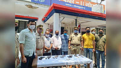 दिल्ली-एनसीआर और यूपी में करते थे हथियारों की सप्लाई, 5 विदेशी पिस्टल के साथ 3 गिरफ्तार