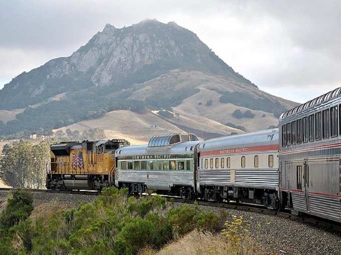 द कोस्ट स्टारलाइट, यूएस - The Coast Starlight, USA in Hindi