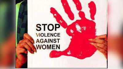 सर्वेः लॉकडाउन में बढ़ी महिलाओं के साथ हिंसा, लड़कियों की छूटी पढ़ाई.. कोरोना ने बाल विवाह का खतरा भी बढ़ाया