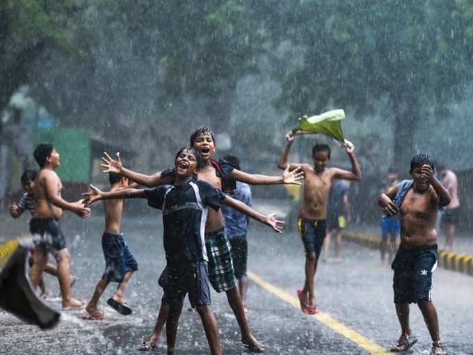 জারি বজ্রপাতের সতর্কতাও