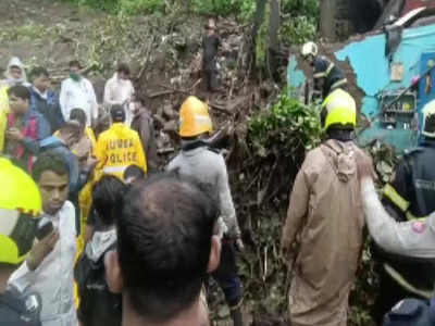 Mumbai Rain: मुंबई में आफत की बारिश ने ली 25 की जान, चेंबूर में लैंडस्लाइड के बाद गिरी दीवार, विक्रोली में ढहा मकान