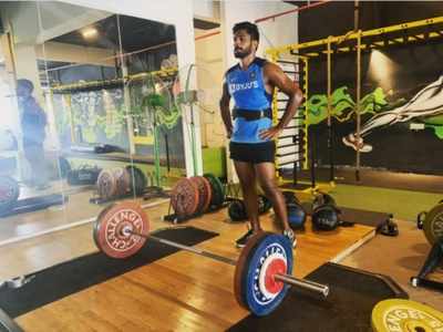 Sanju Samson Ligament Injury: चोटिल संजू सैमसन पहले वनडे से बाहर, ईशान किशन को मौका