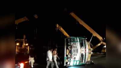 MP News : सीहोर में इंदौर-भोपाल रोड पर बड़ा हादसा, कार के ऊपर गिरा ट्रक, वकील और उनकी पत्नी की मौत