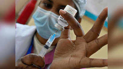 Vaccination in Ghaziabad: तीसरी लहर सिर पर, लेकिन वैक्सीनेशन का लक्ष्य गाजियाबाद में है बहुत दूर