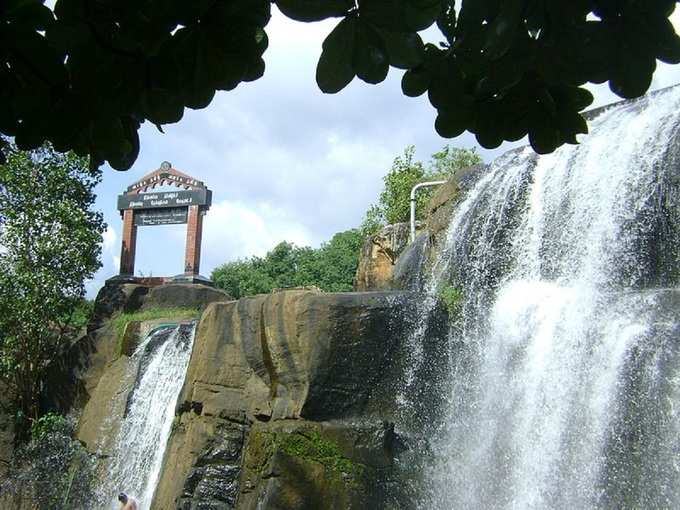 कन्याकुमारी में थिरपराप्पु वॉटरफॉल - Thirparappu Falls in Kanyakumari in Hindi