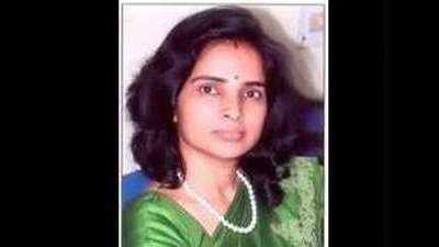 Varanasi News: कमरे में अधजला मिला BHU की महिला प्रफेसर का शव, आत्महत्या या हादसा? जांच में जुटी पुलिस