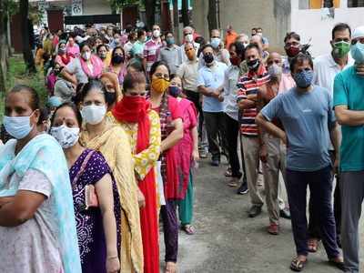 Coronavirus India : दूसरी लहर जिन इलाकों में रही आक्रामक, वहां तीसरी में कम होगा असर, ICMR का दावा