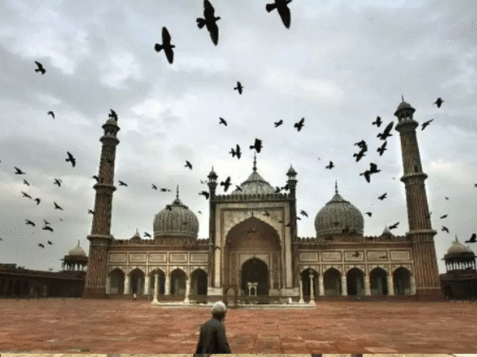 दिल्ली की जामा मस्जिद के बाहर सन्नाटा