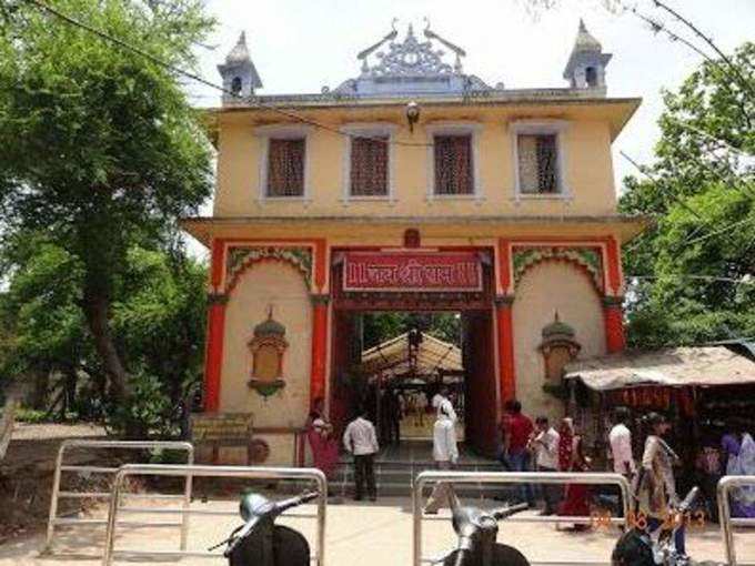 वाराणसी का संकट मोचन मंदिर - Sankat Mochan Temple in Varanasi In Hindi