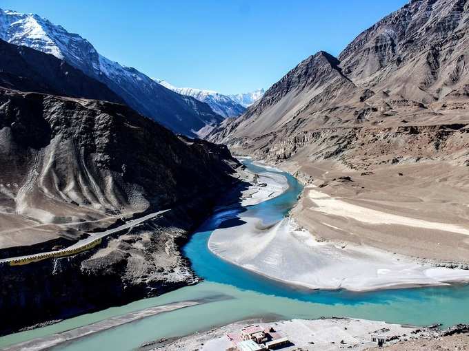 ज़ांस्कर घाटी में कैंपिंग - Camping in Zanskar Valley in Hindi