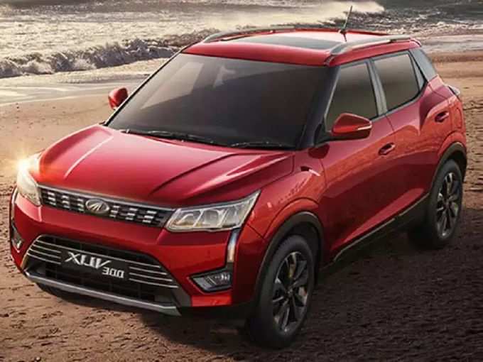 ​महिंद्रा XUV300 W6 -